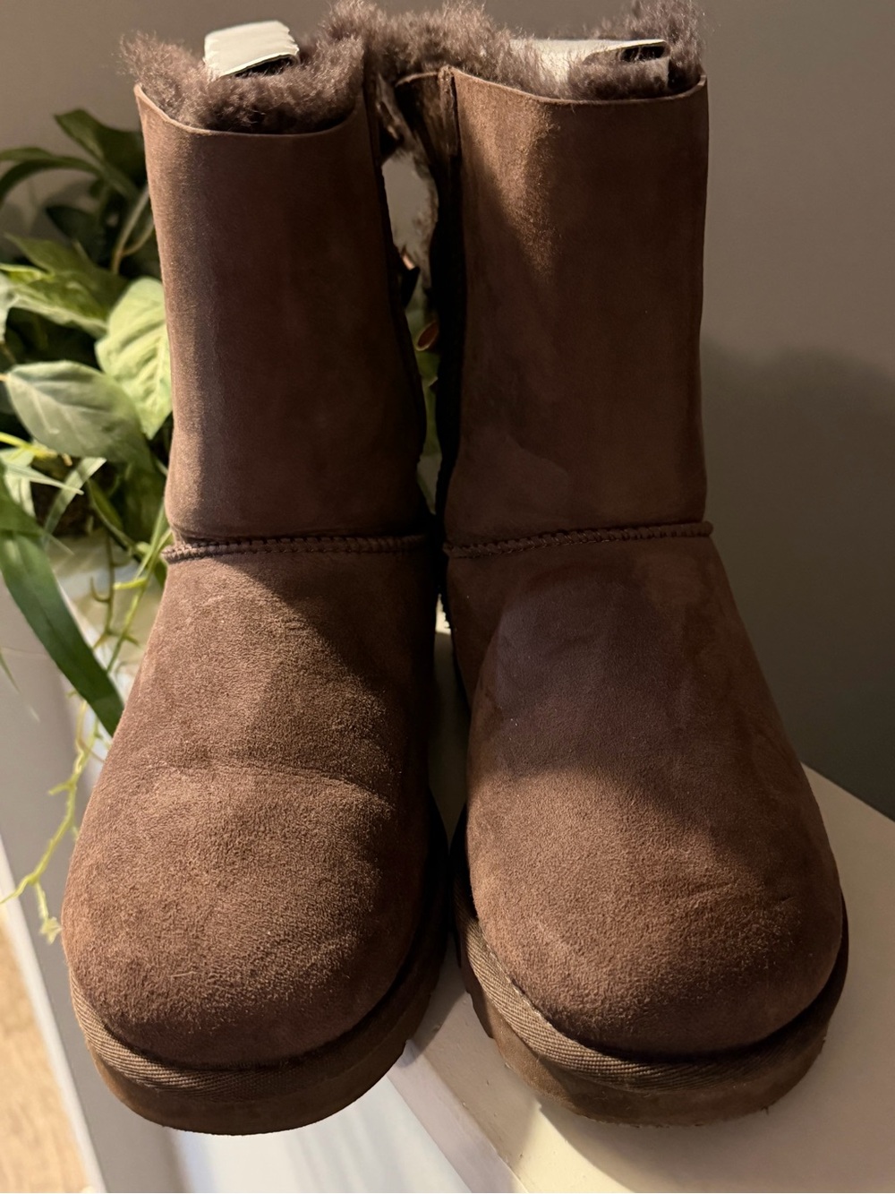 UGG Chestnut Brown Shearling-Lined Short Boots With Bows!!🔥🔥🔥🔥